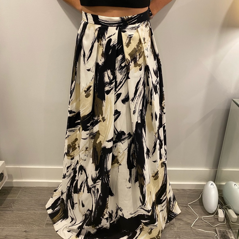 Cachet Skirt